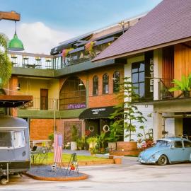 Dream Factory Hotel
