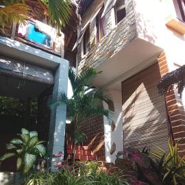 Appart Hotel aéré calme propriété sécurisée: Ambondrona şehrinde bir otel