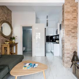 Inna Suite luxury apartment in the center, hotel di Skiathos Town
