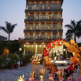 Paradise Resort Paonta, hotel in Pāonta Sāhib
