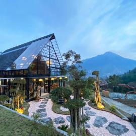 Luxcamp Selo - Merapi View by Horison, готель у місті Selo
