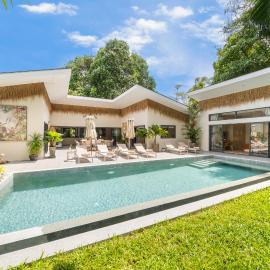 VILLA LOUMA - 4 Bedrooms with Private Pool, hotel a Ko Samui
