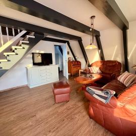 Tolles Nurdachhaus im Feriendorf Altes Land, hotell i Hollern-Twielenfleth
