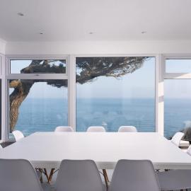 Spacious Home Panoramic Sea Views & Large Garden, hotel a Gorran Haven