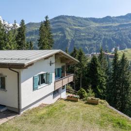 Ferienhaus am Waldrand, hotell sihtkohas Damüls