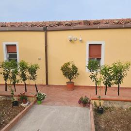 Donna Pulina Holidays, hotel a Pollina