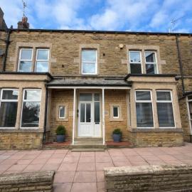 New Bright 1-Bed Flat Rear Access & Parking