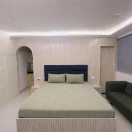 Pink City Pearl Central Studio Stay