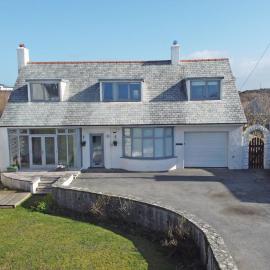 Penmorfa -4 Bed-3 Bath-Coastal Retreat Sleeps 9, hotel in Trearddur