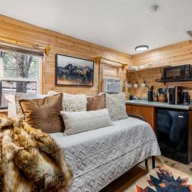 Prairie Sky Retreat: Cabin Near Keystone