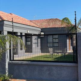 Grey Net, hotell sihtkohas Palapye