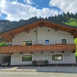 Apartment Haus Alina by Interhome