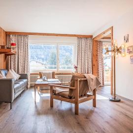 Apartment Chesa Clüs 6 by Interhome