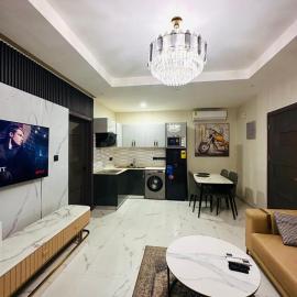 Ambassadorial Suites & Apartments โรงแรมในTrofwi