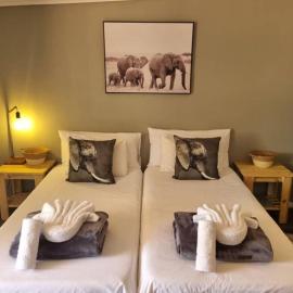 Betta Lodge, hotel en Duwisib