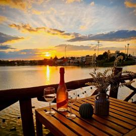 Domček na vode 6, hotel din Senec