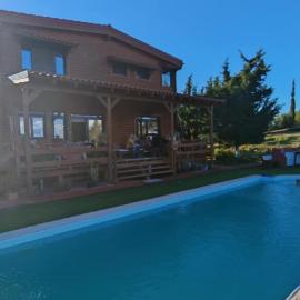 The Lodge apartment, hotel u gradu Mesongi