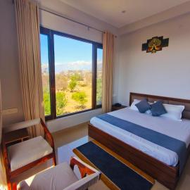 AeroVale Lodge I Mountain View Stay Near Landing Site Bir Billing, hotel Bírben