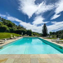Ferriera Exclusive Resort & Waterfall By TripCare