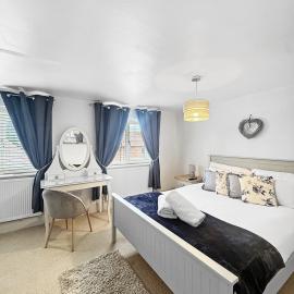 4 bedroom house Sleeps 8 Bottesford Amaya 22, Hotel in Bottesford