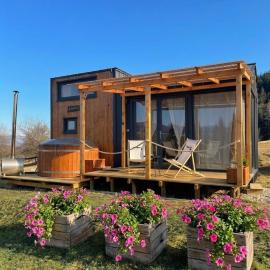 Domek w górach Tiny House Forest Jacuzzi/widoki, hotel em Lipnica Wielka