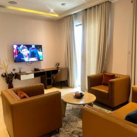 Vievely Suites and Apartments, hotel di Ikeja
