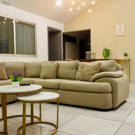AR Suites 2 Centro de la ciudad – hotel w mieście Zamora de Hidalgo