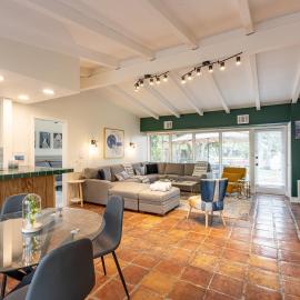 Cozy 3-bedroom house on the river