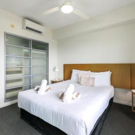 Level 10 Life Spacious 1 Bed Apartment and Pool