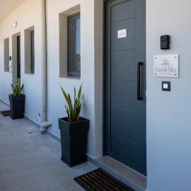 Sun&Sky Luxury Studios, hotel i Rhodos By