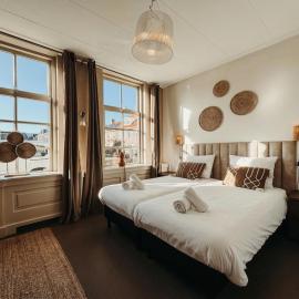 Newly Refreshed Family Bedroom in Zoutelande, hotel in Zoutelande