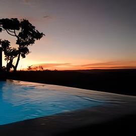 Santo Cipó - Cabanas Românticas pertinho de BH - Privacidade total e vista deslumbrante, hotel in Jaboticatubas