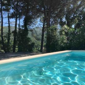 Quinta dos Medronheiros、アゼイタオンのホテル