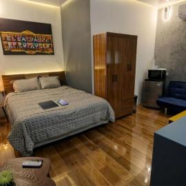 Apartamento 2A, Brand New Suite in San Salvador، فندق في سان سلفادور