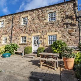 No9 Budle Sands, hotel in Bamburgh