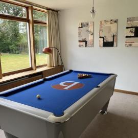 Spacious and stylish with games room, huge garden, peaceful surroundings, hotel a Oxford