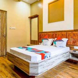 Hotel Aman Residency