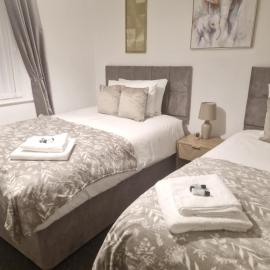 Leasowe House, готель у місті Bidston