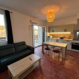 Soleil et détente avec grande terrasse