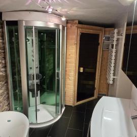Fewo Brettmühle, Ferienwohnung im Erzgebirge mit einzigartigem Wellness-Badezimmer, Sauna und Kamin
