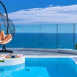 Stómion में, होटल Panorama Suites & Spa - Adults Only