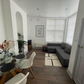 1 bed Trinity Sq old town Margate ground floor apt