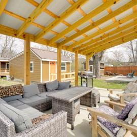 2 Mi to Nat'l Park: Riverside Smoky Mtn Cabin!, hotell i Townsend