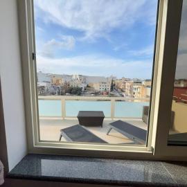 New 2 BR Sunset Penthouse by MaBeLi