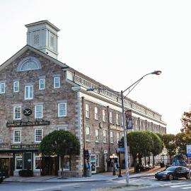 Newport Bay Club and Hotel、ニューポートのホテル