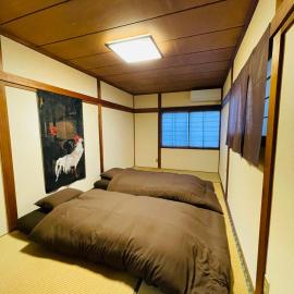 貸切古民家 まんずの宿, hotelli kohteessa Morioka