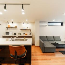 98 Square Meters, Best Location, Free Parking, Luxury 4 Floor Private House with Rooftop, 5 minutes walk to station