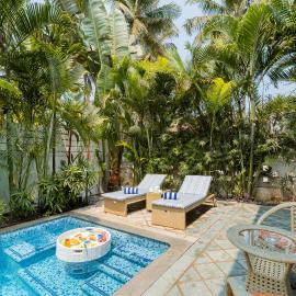 ELIVAAS Signature 4 BHK with Pvt Pool near Baga - Celest, hotel u gradu Stara Goa