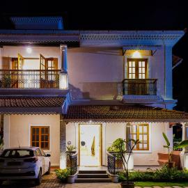 ELIVAAS Signature 4 BHK with Pvt Pool near Baga - Celest, hotel in Old Goa