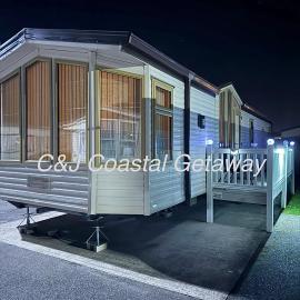 CJ Coastal Getaway #1, hotel in Abergele